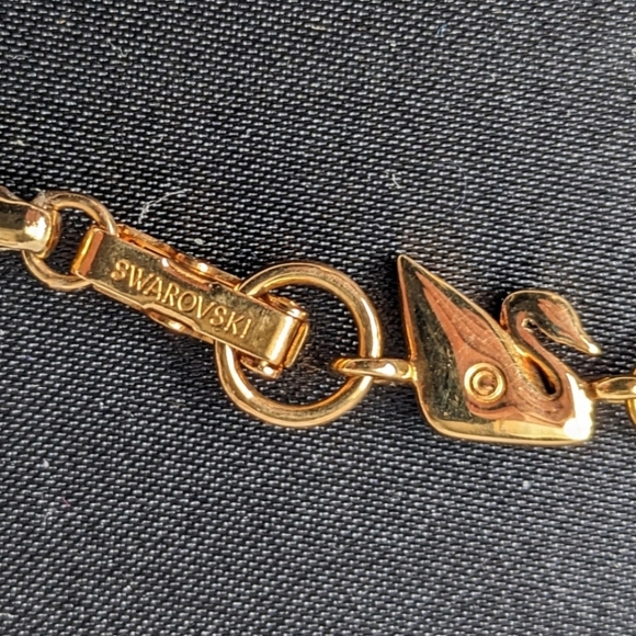 🅴 Swarovski Pave Crystal Gold Tone Heart Necklace, Pendant Loop - Picture 9 of 12